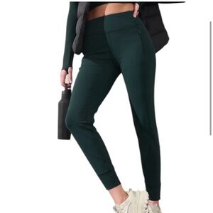 Athleta rainier jogger cypress green, XS petite, sold out online! Like new